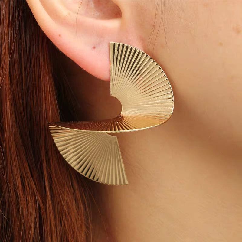 HALLA Statement Earrings - Pair - ithelabel.com